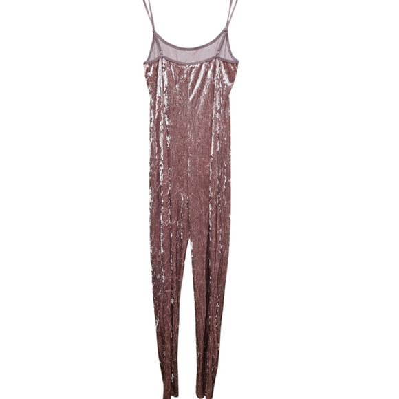 Forever 21 Pink Velvet Jumpsuit Women's Medium - Picture 4 of 12
